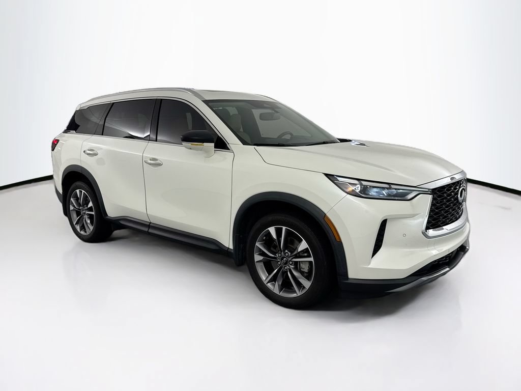 Used 2022 INFINITI QX60 Luxe w/ Cargo Package AWD/4WD image 3