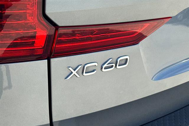 Used 2021 Volvo XC60 T8 Polestar image 32