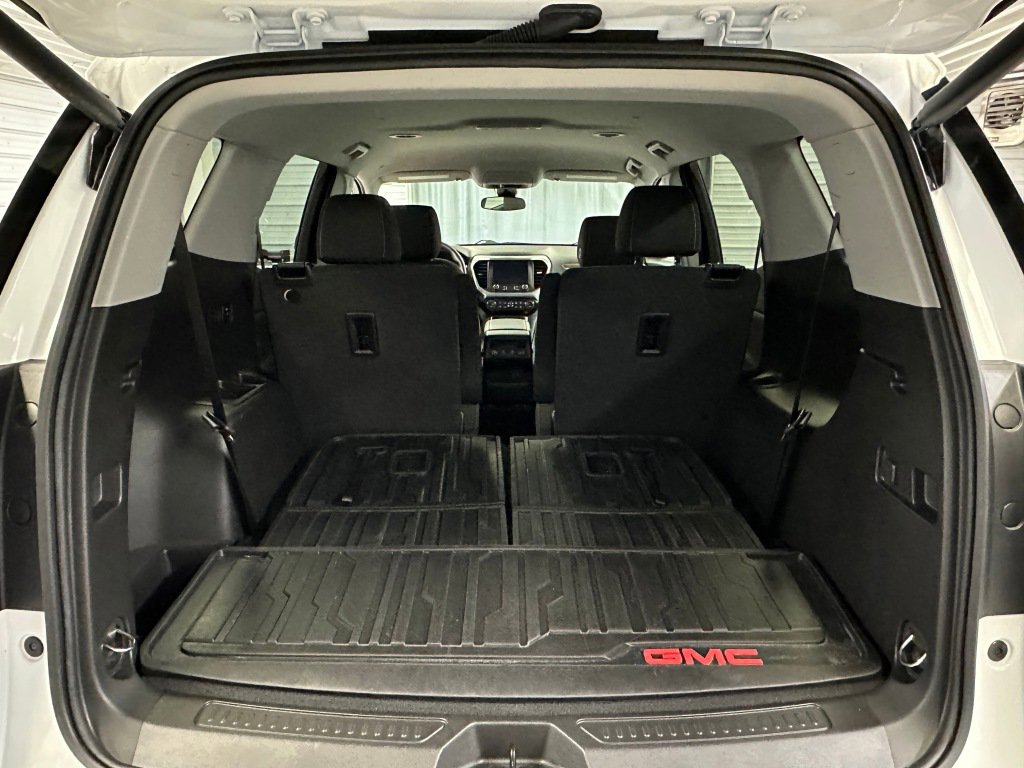 Used 2023 GMC Acadia SLE w/ Driver Convenience Package image 25
