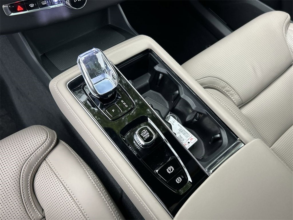 New 2026 Volvo XC90 T8 Ultra image 22