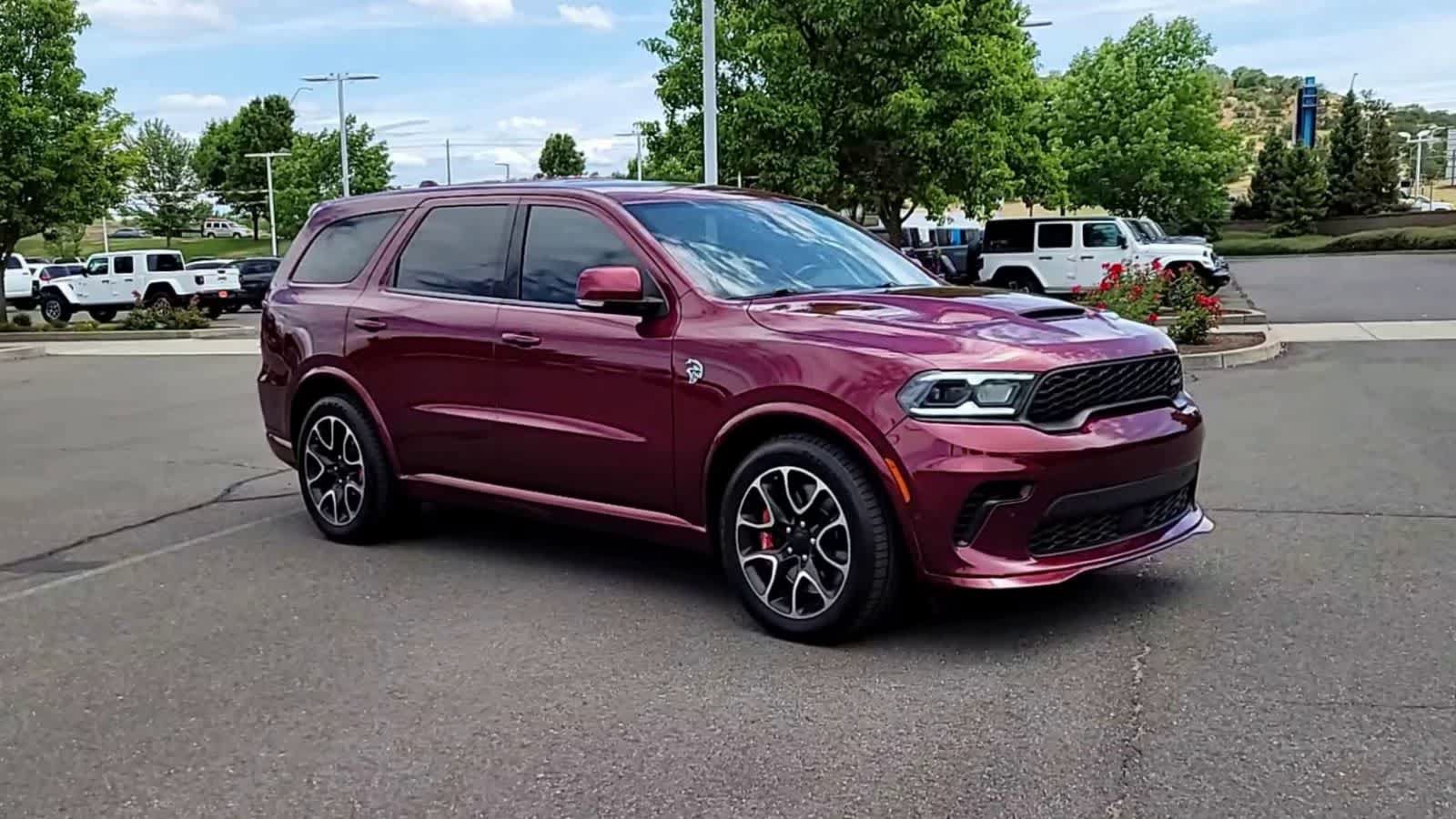 Used 2021 Dodge Durango SRT Hellcat w/ Technology Group AWD/4WD image 2