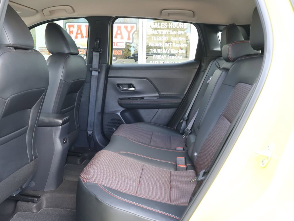 Used 2025 Nissan Kicks SR image 24