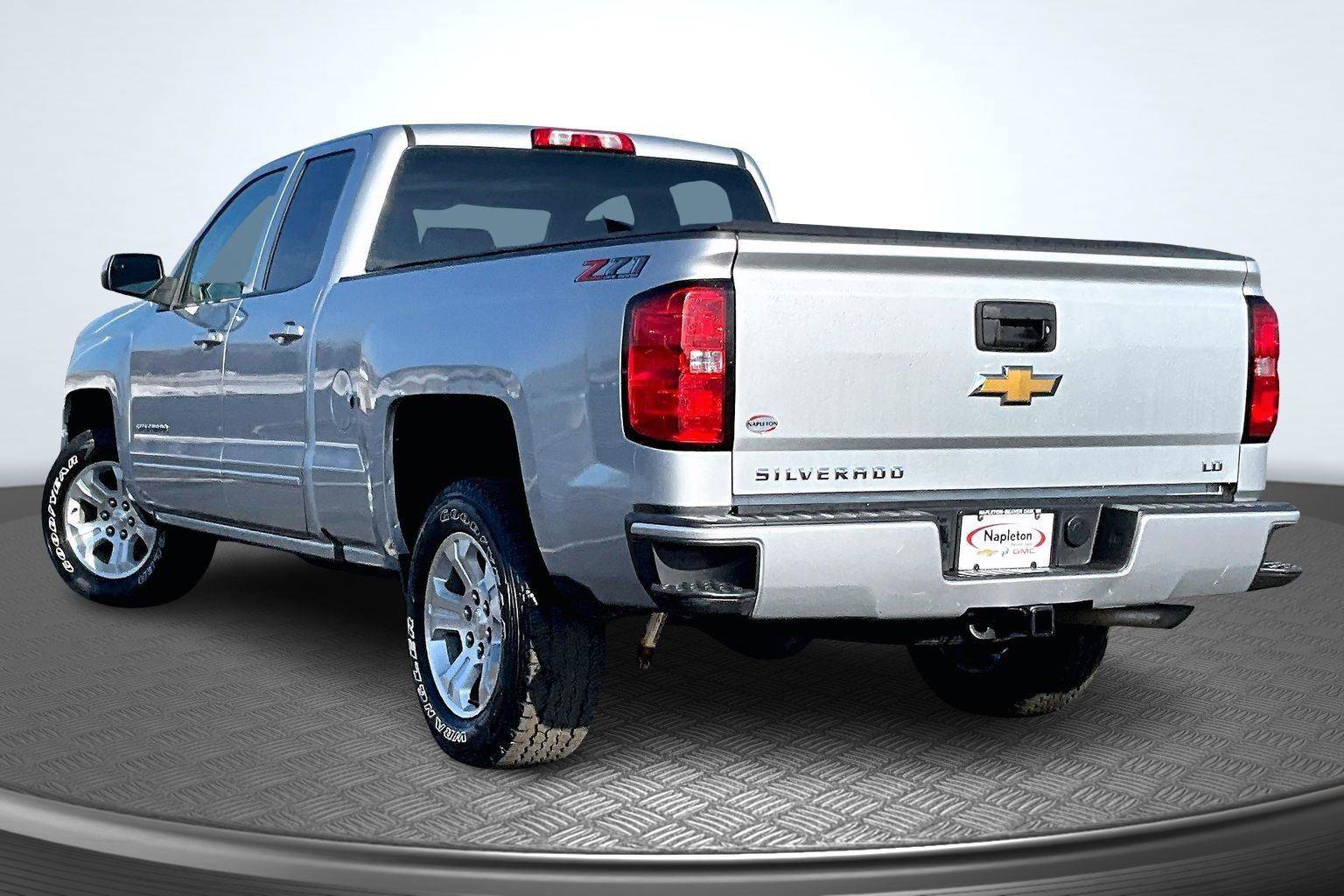 Used 2019 Chevrolet Silverado 1500 LT w/ All Star Edition image 14