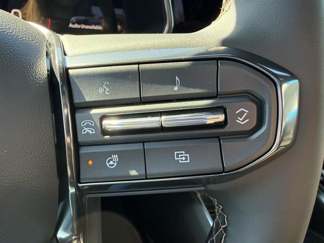 New 2026 GMC Canyon AT4 w/ Technology Plus Package AWD/4WD image 19
