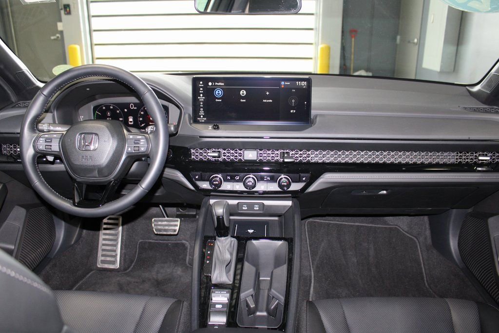 Used 2025 Honda Accord Sport image 23