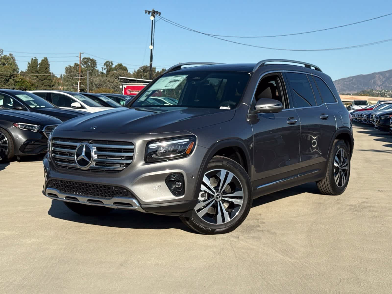 New 2026 Mercedes-Benz GLB 250 4MATIC image 2