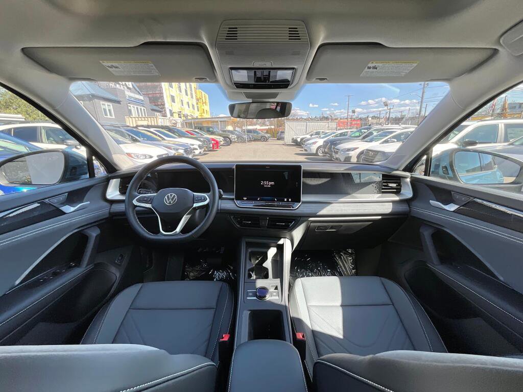 New 2026 Volkswagen Tiguan SE image 15