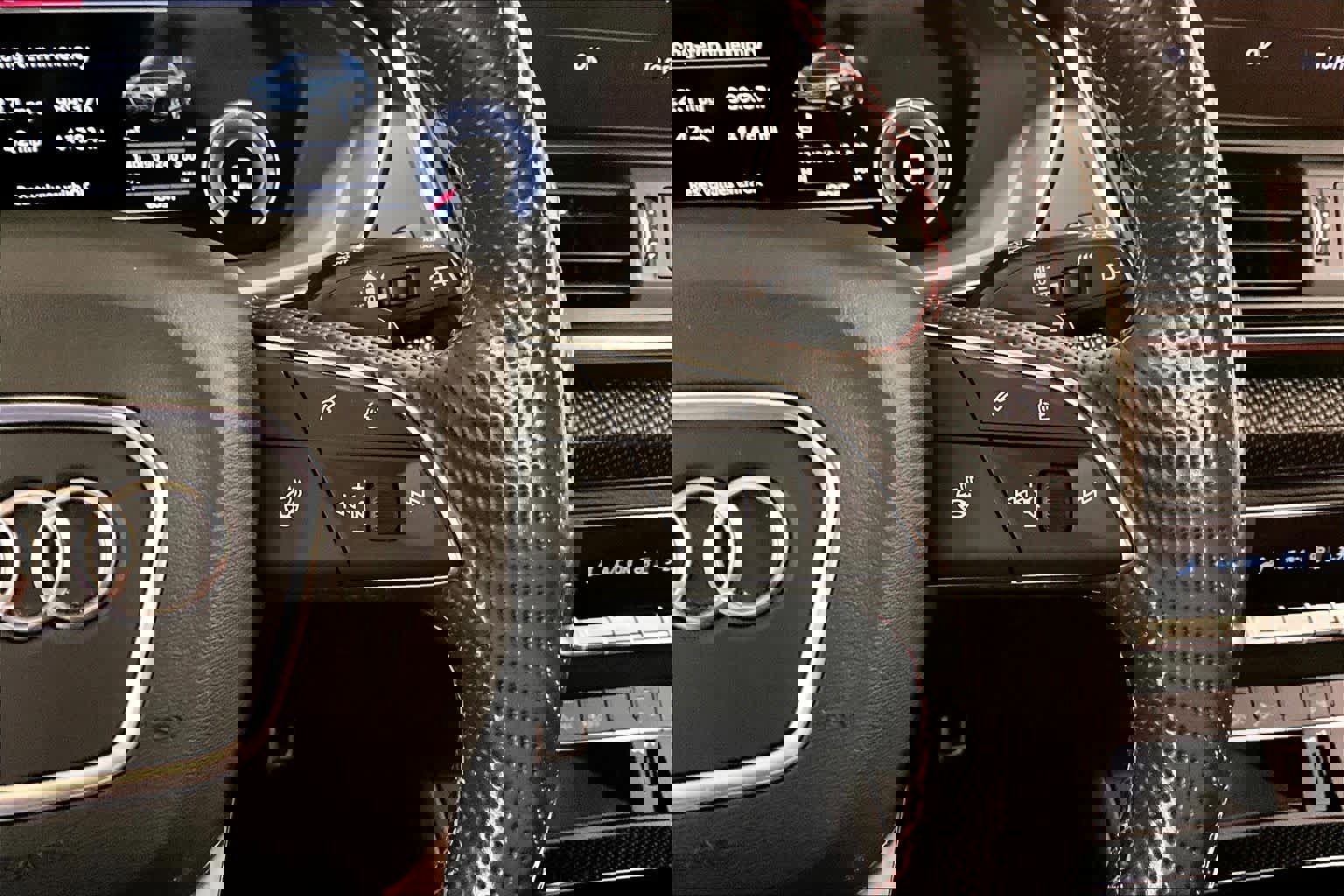 Used 2022 Audi SQ5 Premium Plus w/ Premium Plus Package image 24