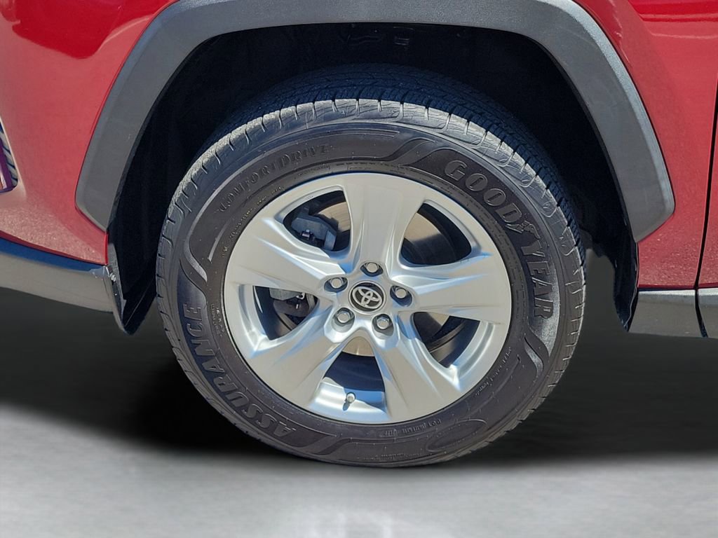 Certified 2019 Toyota RAV4 XLE w/ Convenience Package image 10