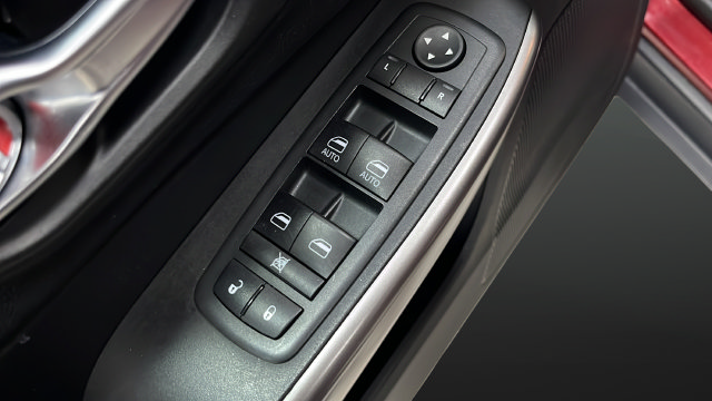 Used 2020 Jeep Cherokee Limited AWD/4WD image 21