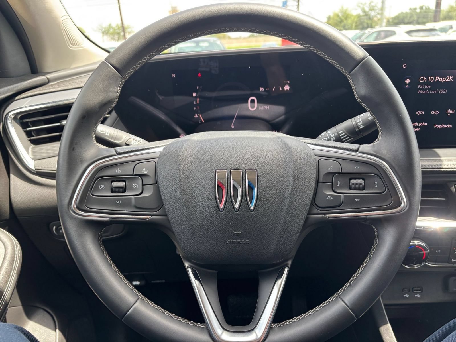 Used 2025 Buick Encore GX Preferred AWD/4WD image 26