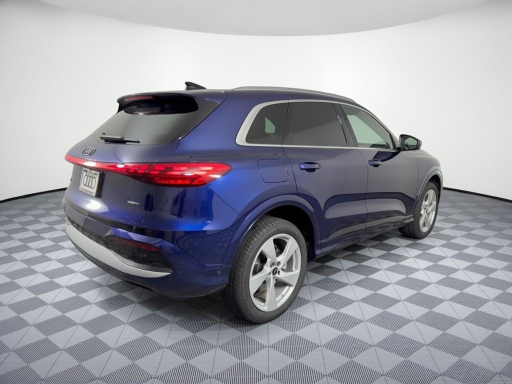Certified 2025 Audi Q5 Premium AWD/4WD image 9