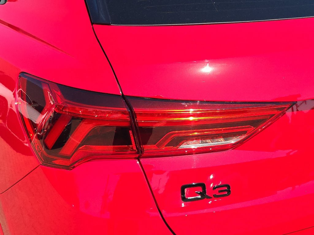 Certified 2023 Audi Q3 2.0T Premium Plus w/ Premium Plus Package AWD/4WD image 34