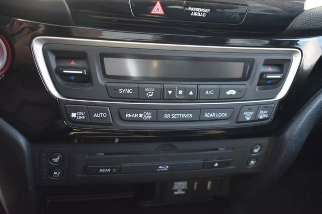 Used 2018 Honda Pilot Elite image 32