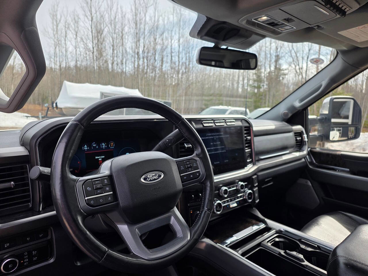 Used 2024 Ford F350 Lariat w/ Lariat Ultimate Package AWD/4WD image 32