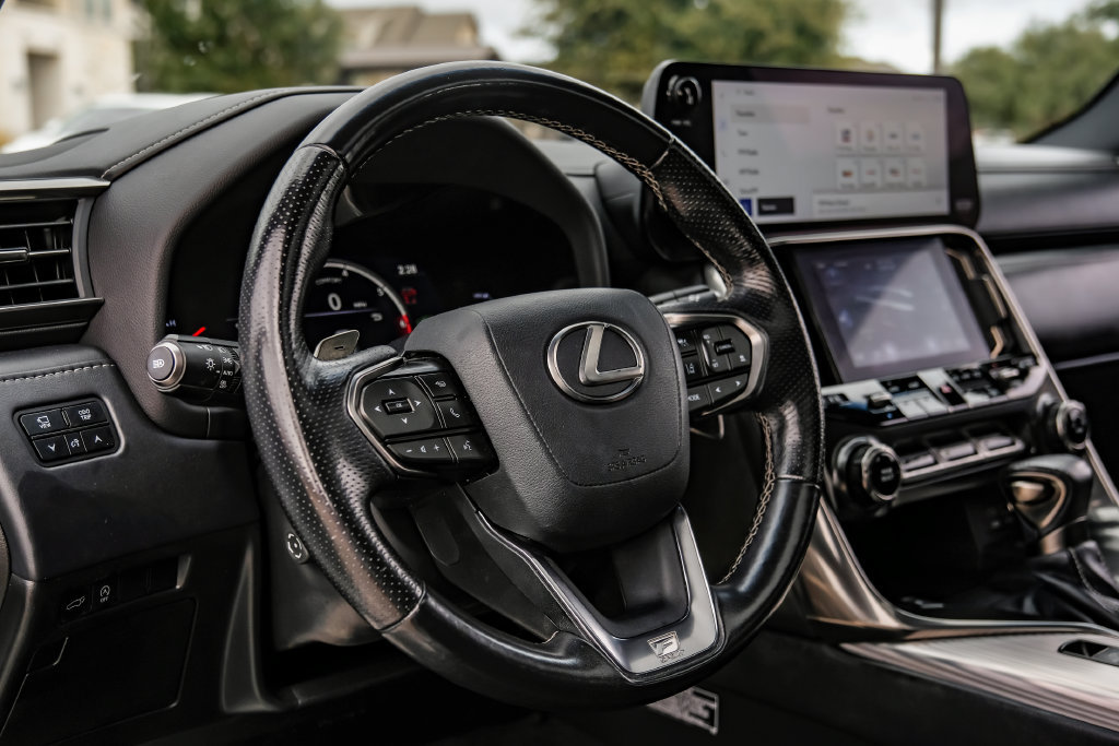Used 2024 Lexus LX 600 F Sport AWD/4WD image 14