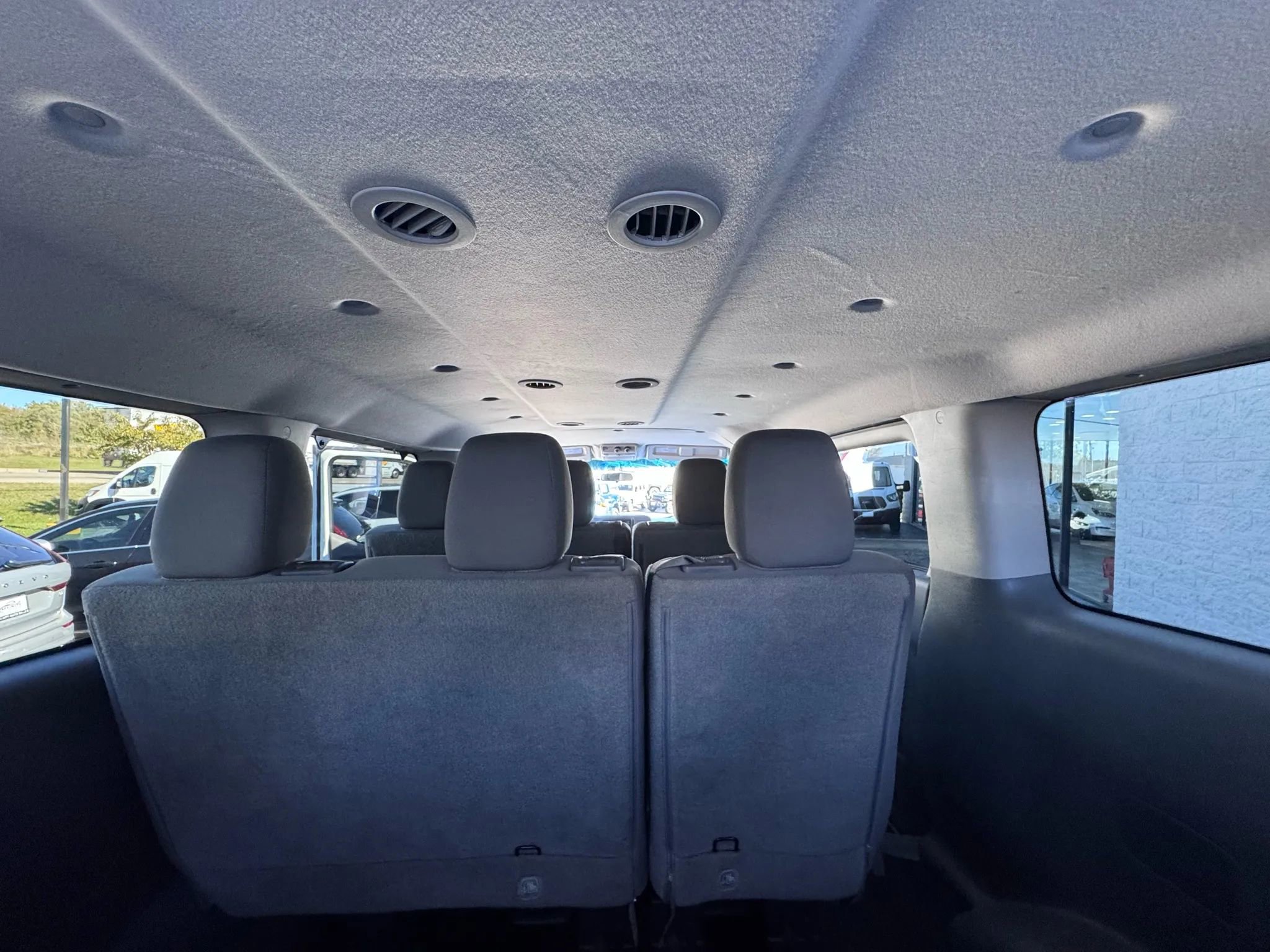Used 2018 Nissan NV 3500 S image 18