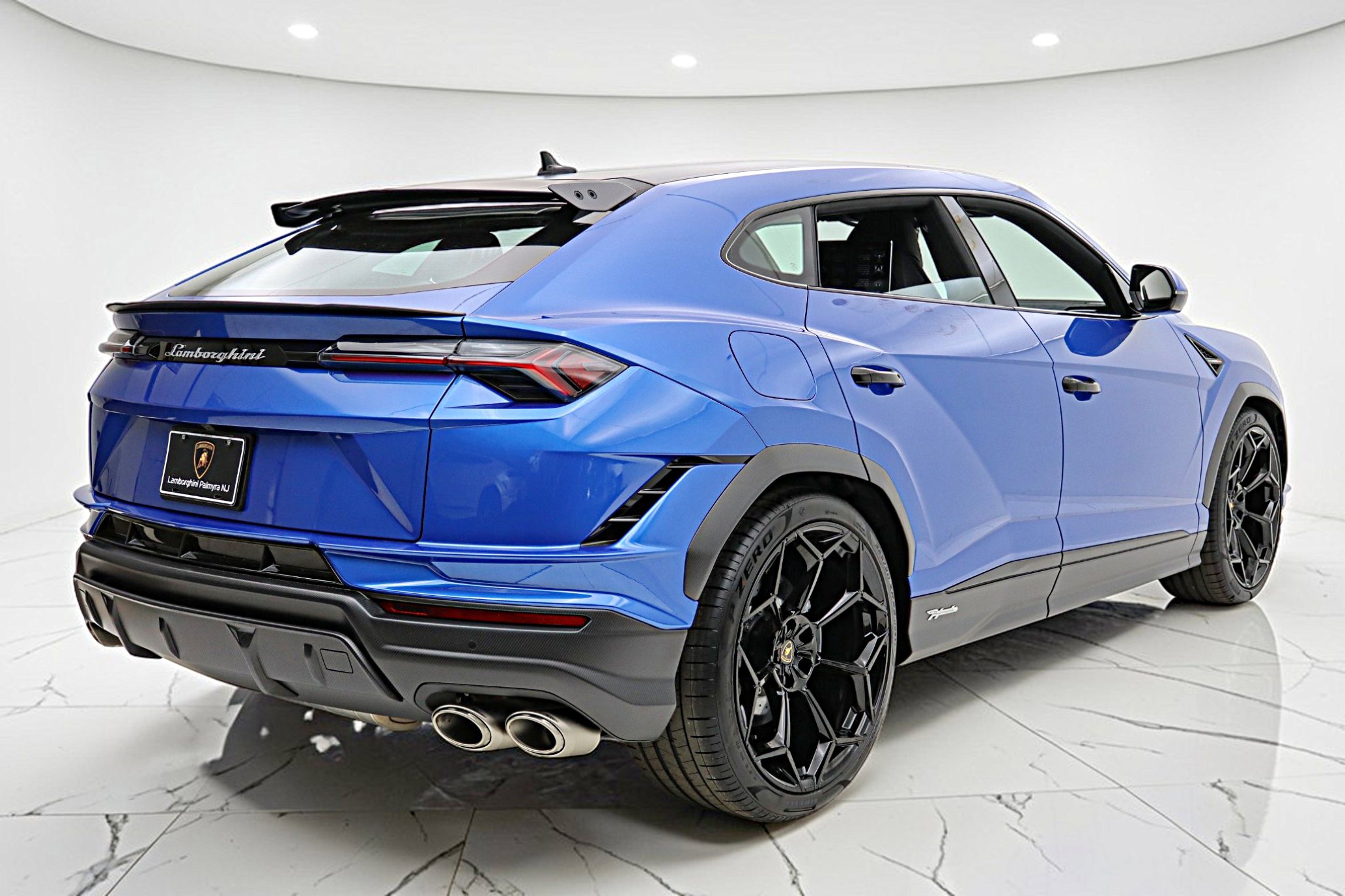 Used 2024 Lamborghini Urus Performante image 11