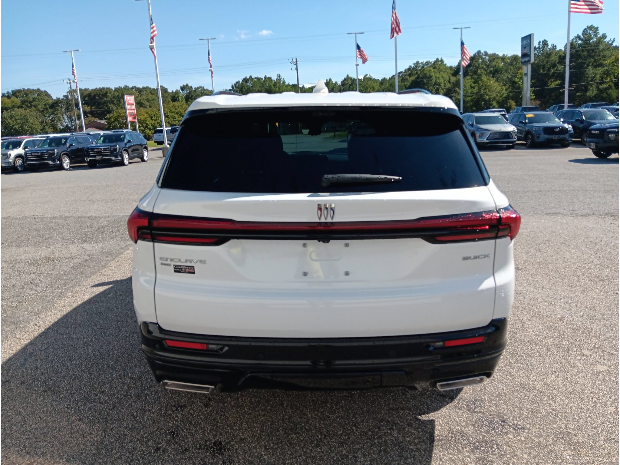 New 2027 Buick Enclave Sport Touring w/ Super Cruise Package AWD/4WD image 4
