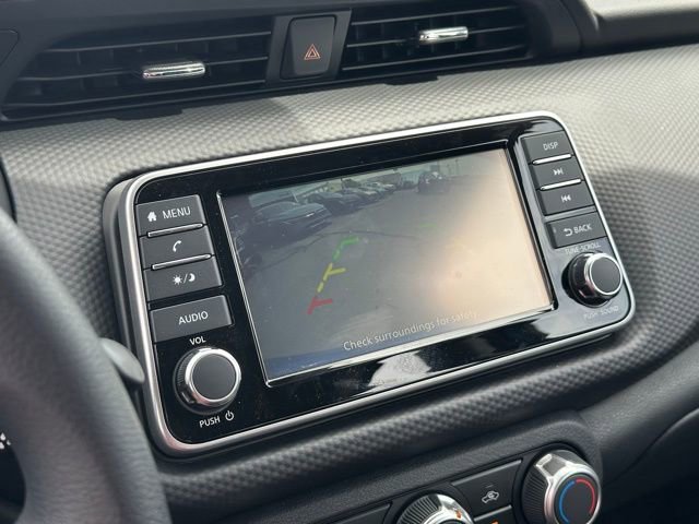 Used 2025 Nissan Kicks Play S image 40