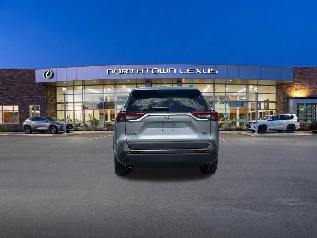 Used 2020 Toyota RAV4 XLE Premium AWD/4WD image 21