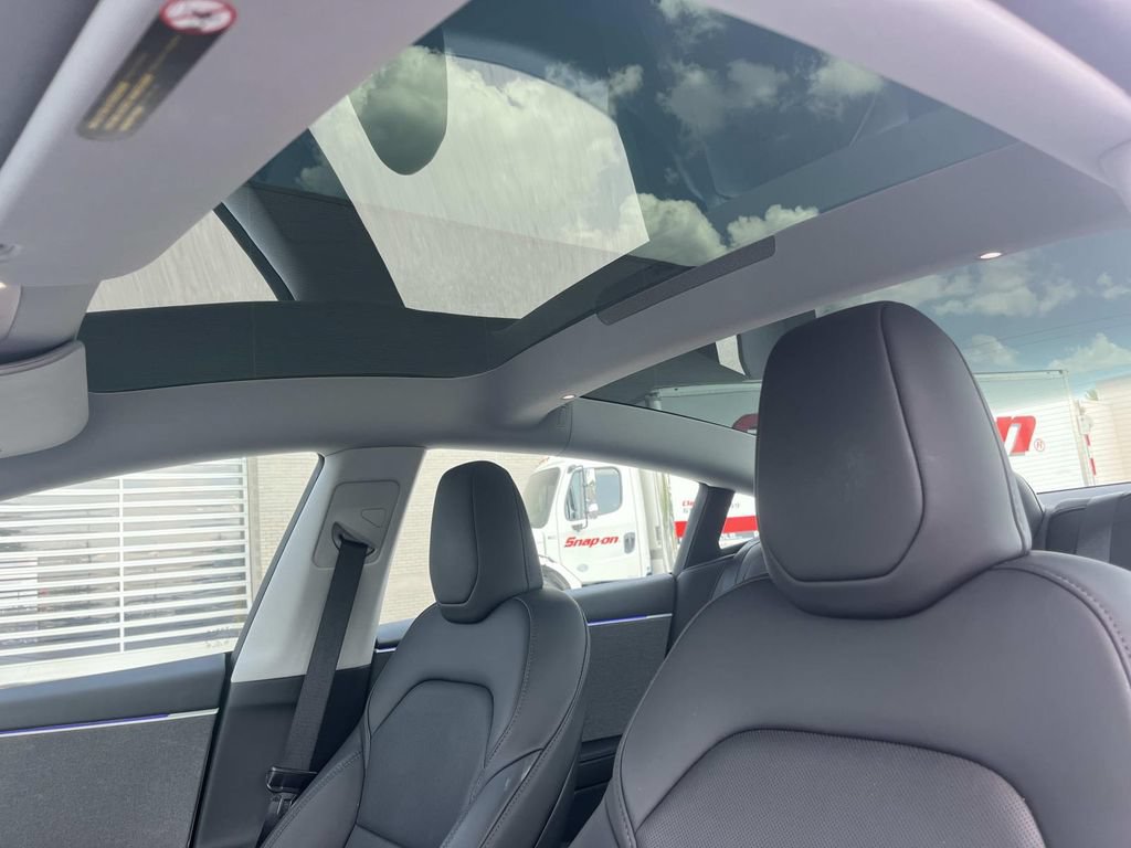 Used 2025 Tesla Model 3 Long Range RWD image 31