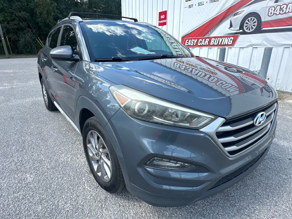 Used 2017 Hyundai Tucson SE w/ SE Popular Package 02