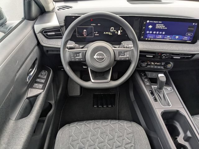 New 2026 Nissan Kicks SV w/ Cold Weather Package FWD image 25
