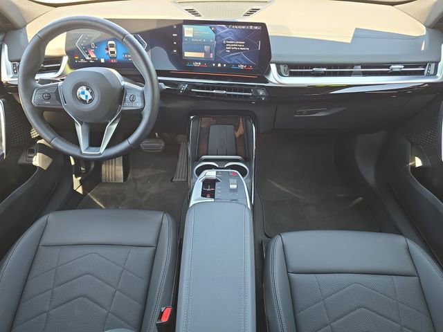 Used 2026 BMW X2 xDrive28i image 9