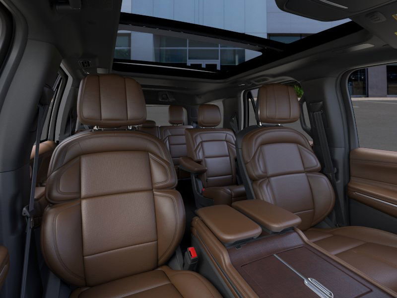 New 2025 Lincoln Navigator Reserve image 10