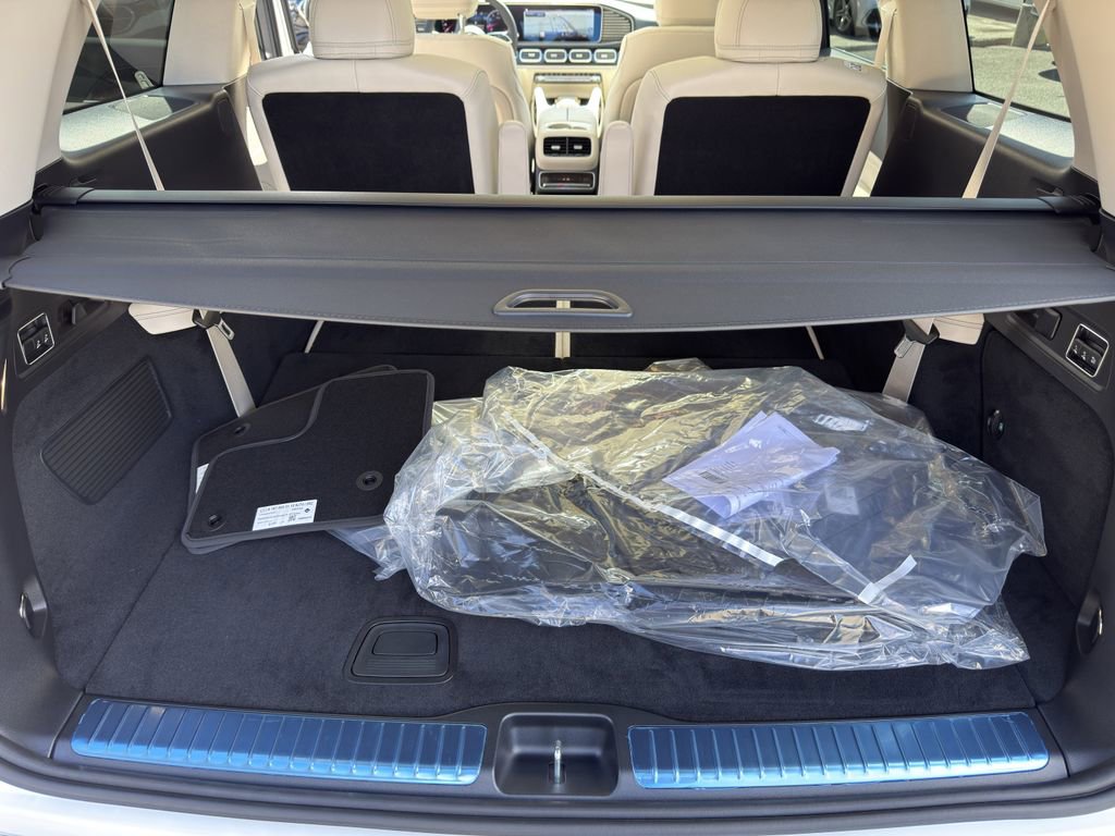 New 2026 Mercedes-Benz GLS 450 4MATIC image 13