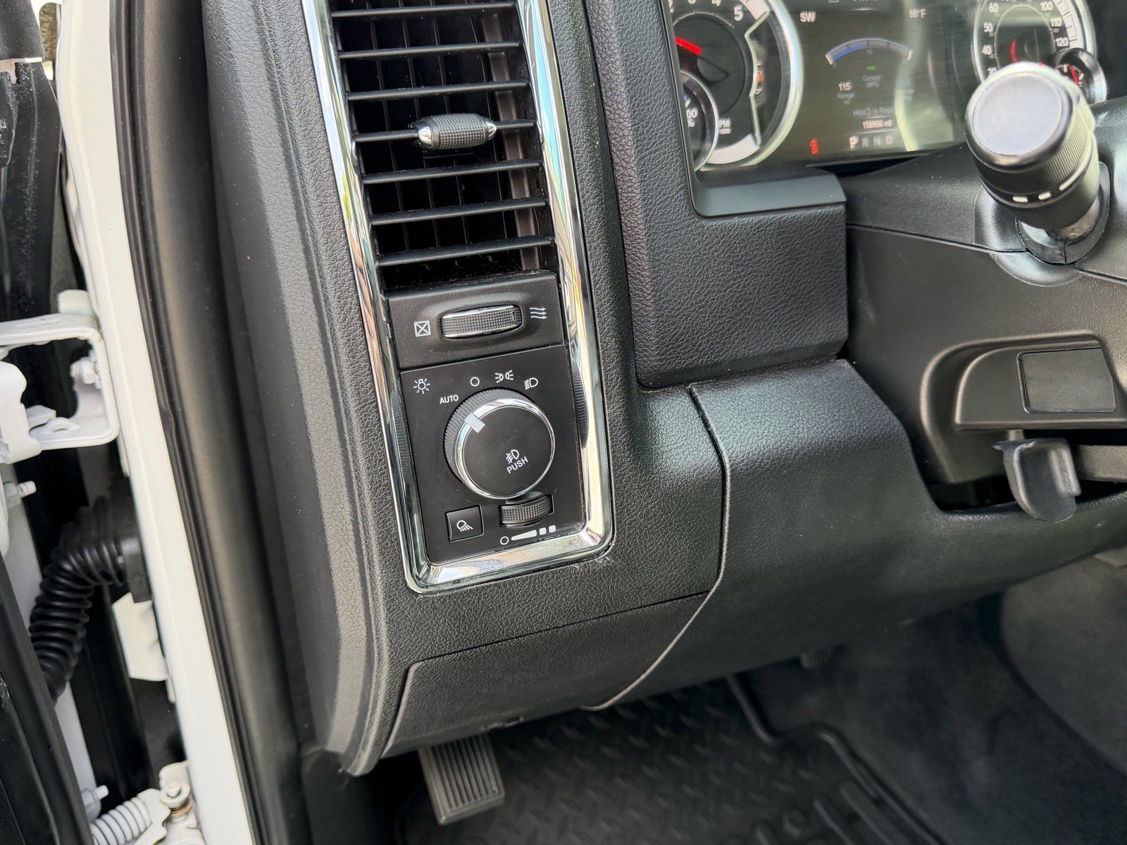 Used 2017 RAM 3500 Laramie AWD/4WD image 23