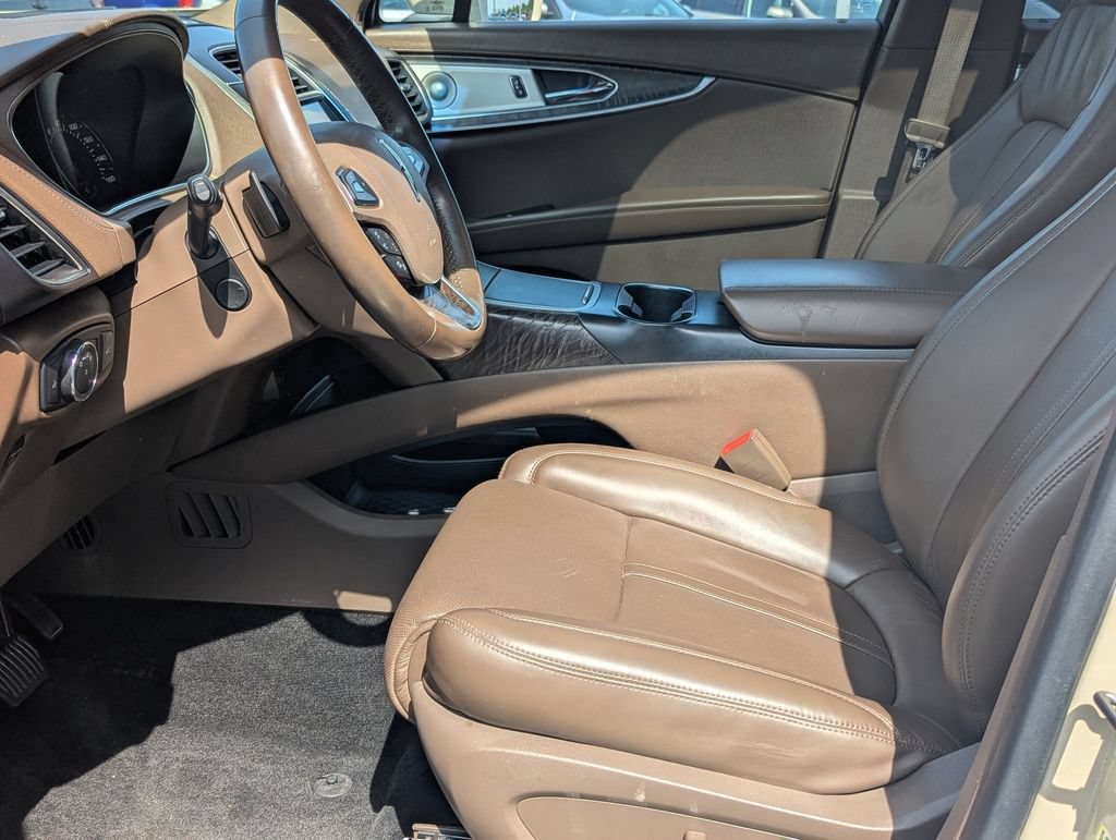 Used 2018 Lincoln MKX Reserve w/ Luxury Package AWD/4WD image 11