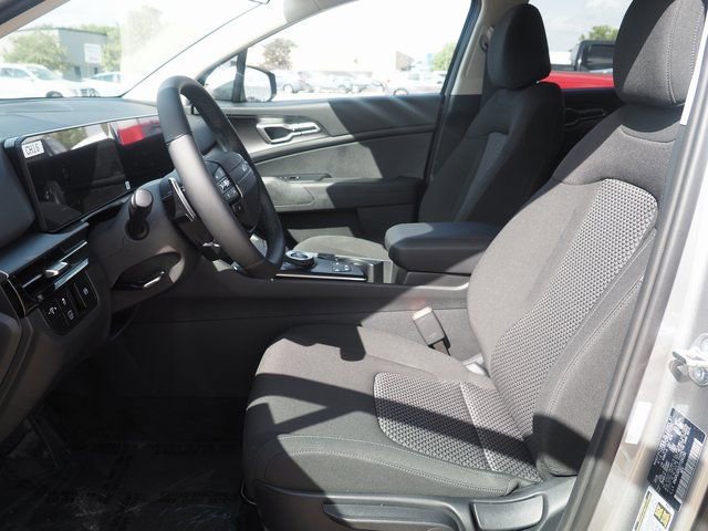 New 2026 Kia Sportage LX image 8