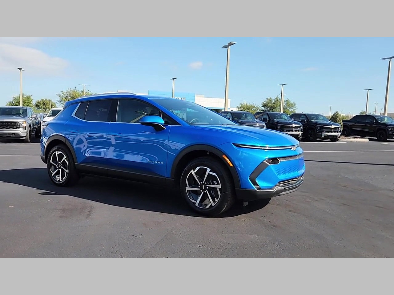 New 2026 Chevrolet Equinox EV LT AWD/4WD image 24