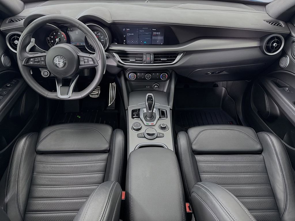 Used 2023 Alfa Romeo Stelvio Veloce image 27