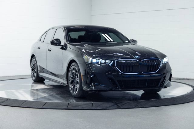 Used 2026 BMW i5 eDrive40 w/ M Sport Package image 4