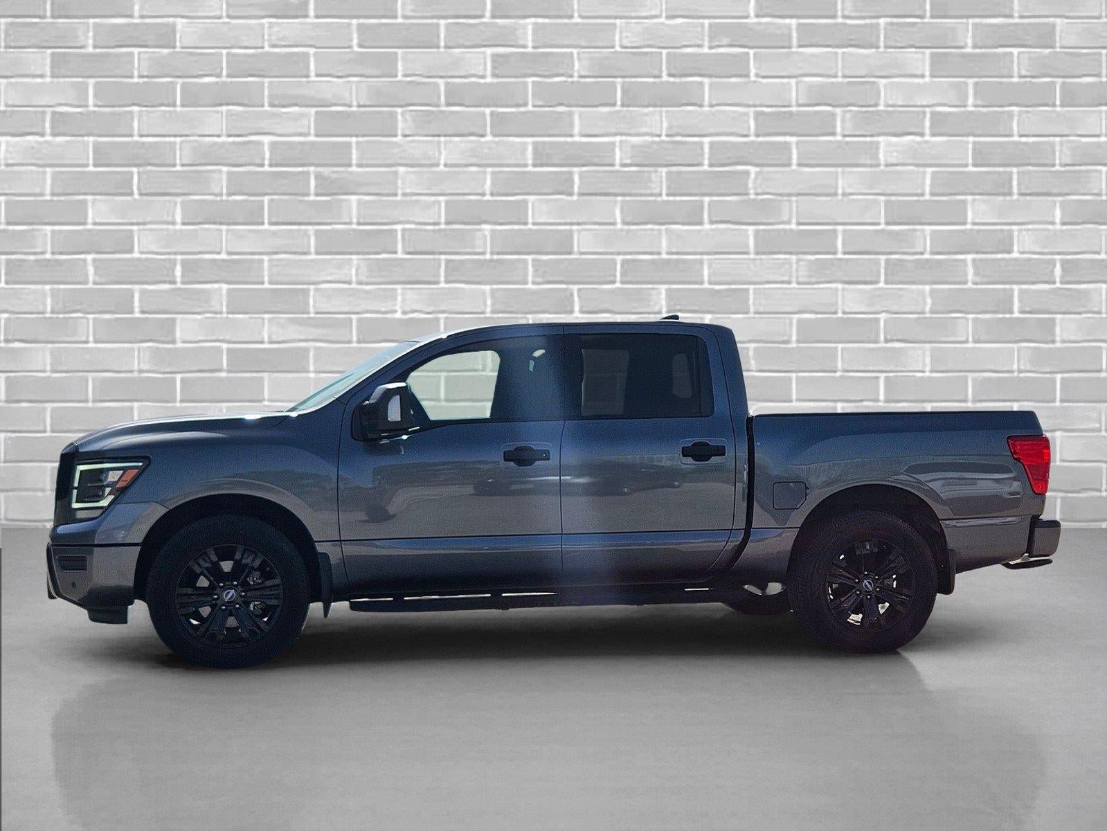 Used 2024 Nissan Titan SV w/ SV Convenience Package AWD/4WD image 8