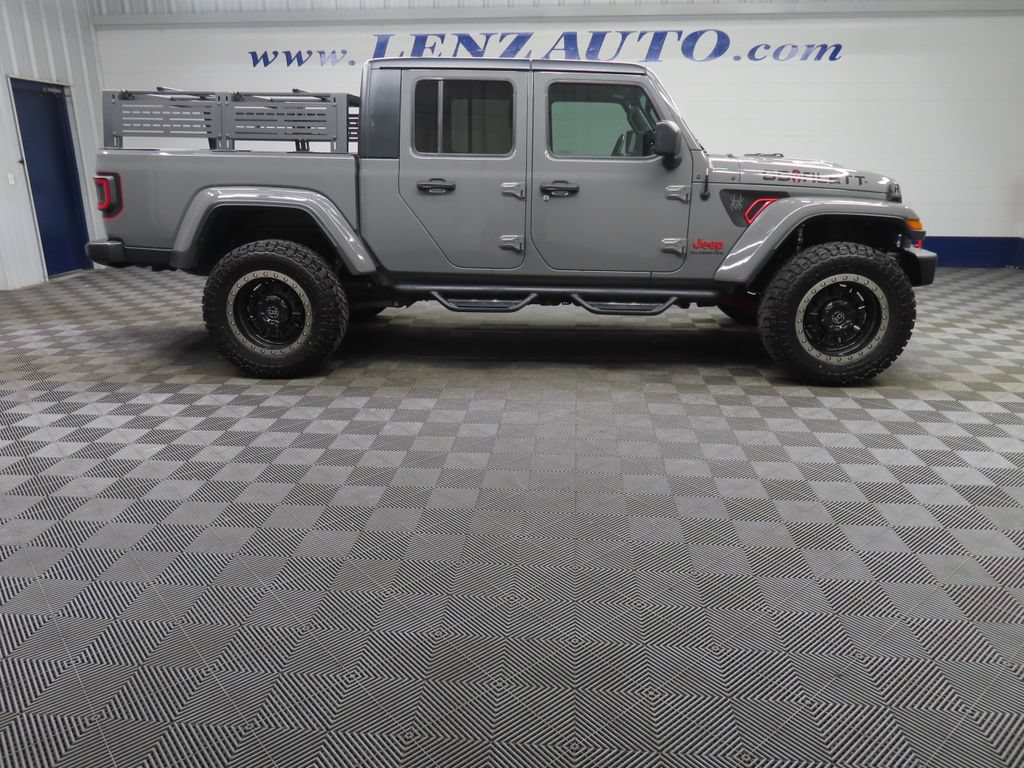 Used 2021 Jeep Gladiator Sport AWD/4WD image 2