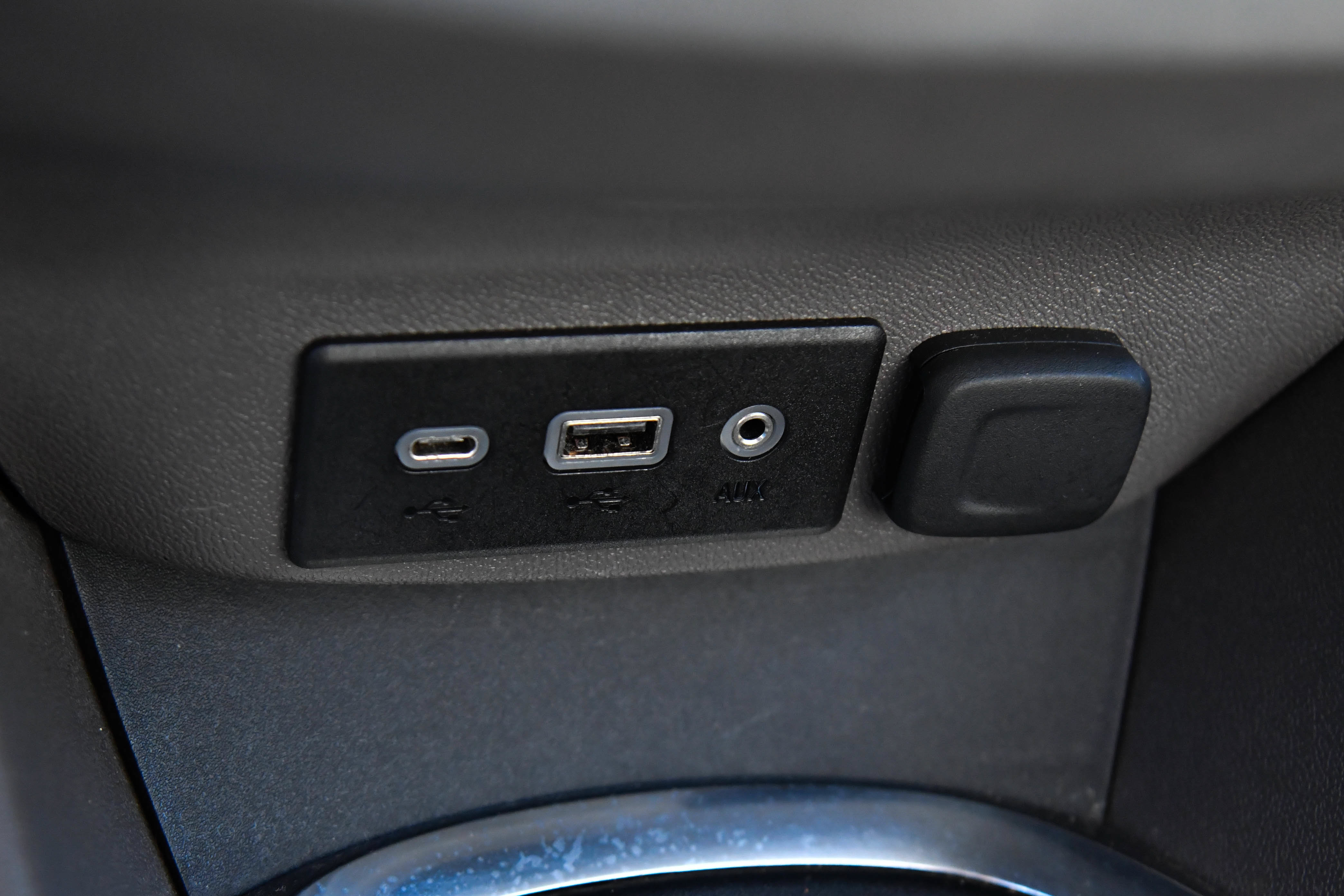 Used 2022 Chevrolet Malibu LT FWD image 22
