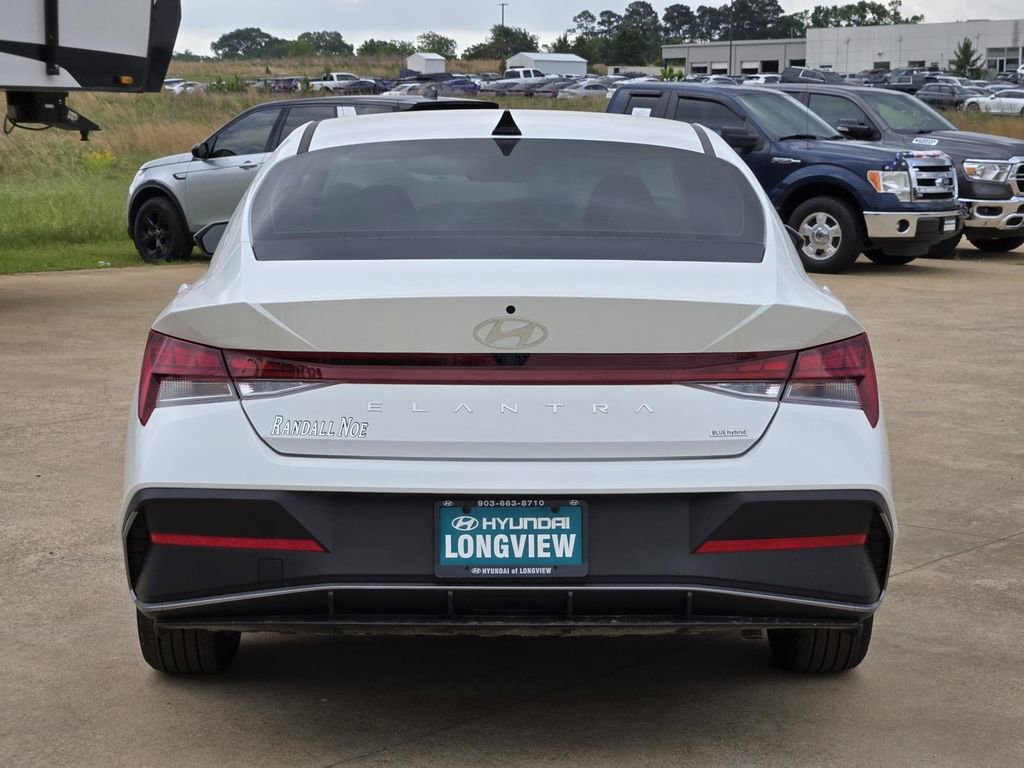 New 2026 Hyundai Elantra Blue FWD image 4