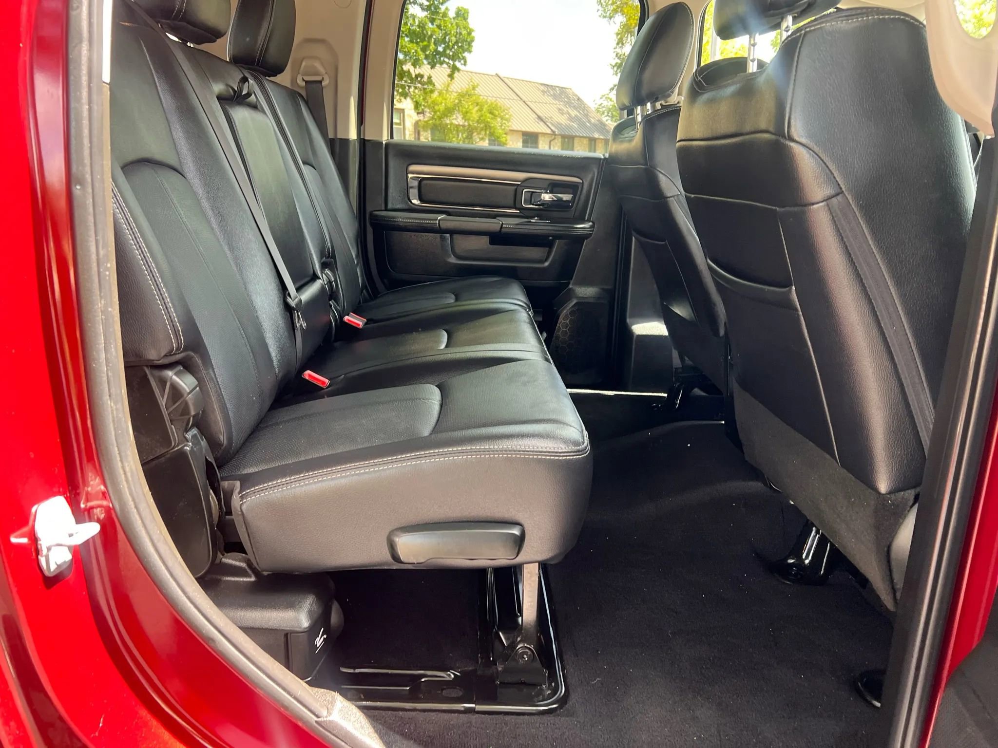 Used 2018 RAM 2500 Laramie w/ Sport Appearance Group image 11