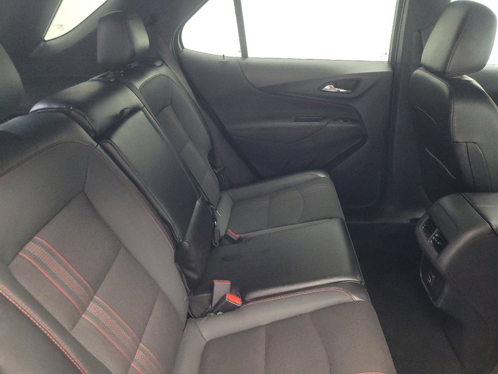 Used 2023 Chevrolet Equinox RS image 19