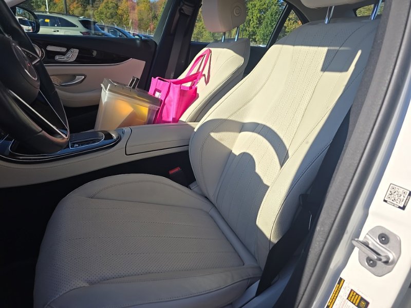 Used 2021 Mercedes-Benz E 350 4MATIC Sedan image 11