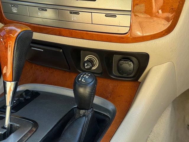 Used 2005 Lexus LX 470 4WD image 18