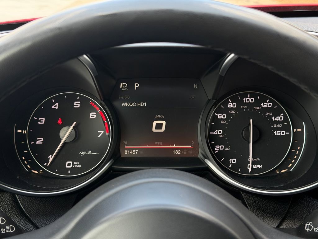 Used 2017 Alfa Romeo Giulia Ti w/ TI 19" Sport Package image 18