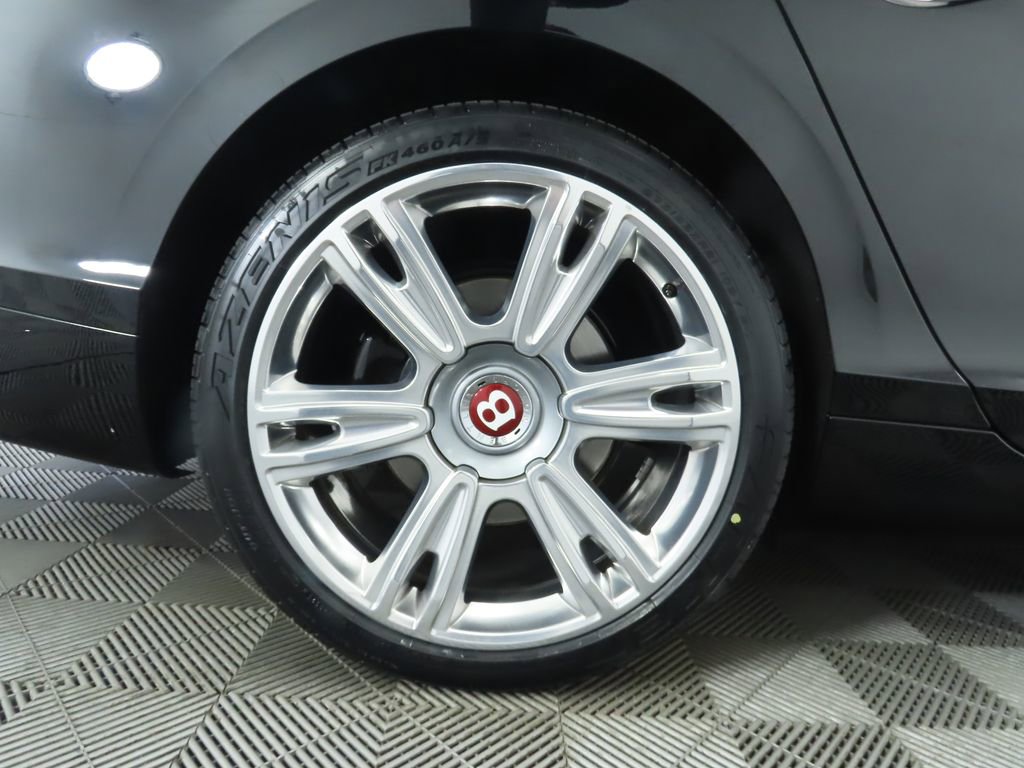 Used 2018 Bentley Flying Spur V8 image 32