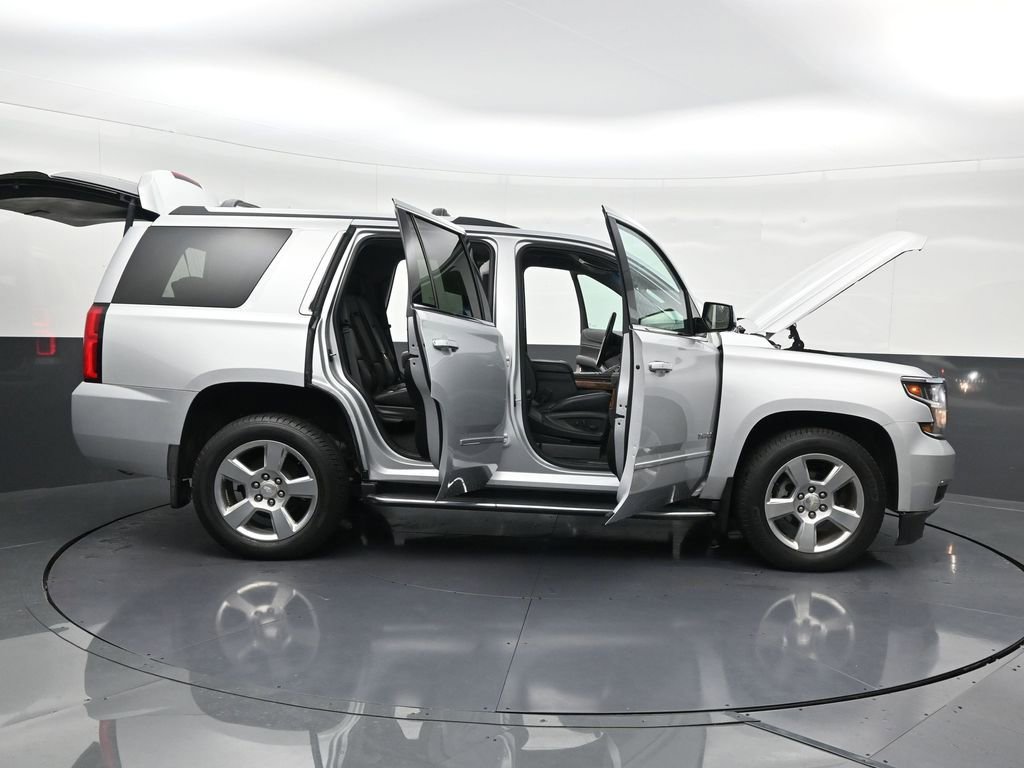 Used 2019 Chevrolet Tahoe Premier w/ Max Trailering Package image 32