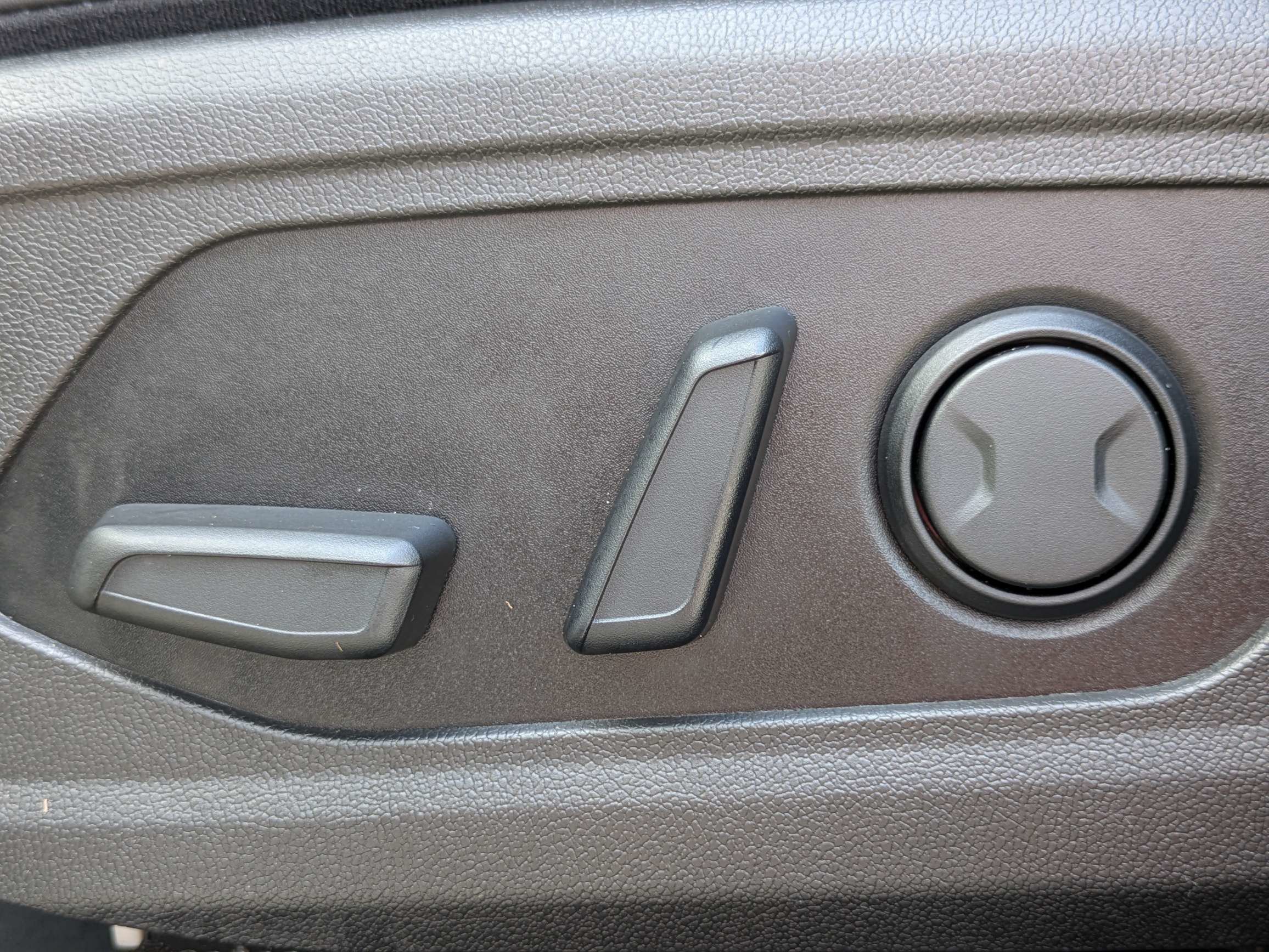 Certified 2022 Kia Sorento SX FWD image 25