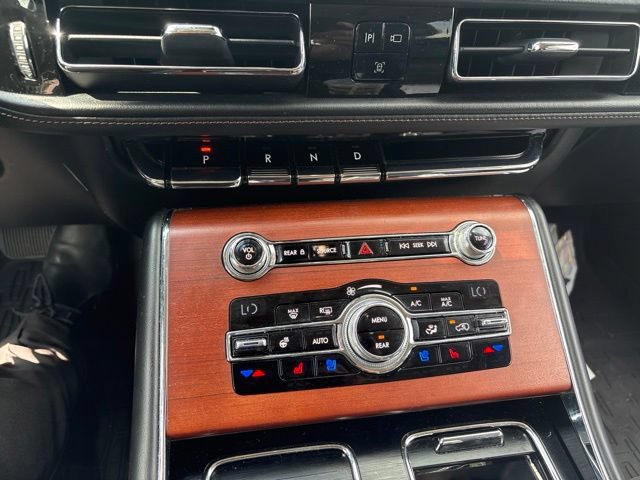 Used 2020 Lincoln Aviator Reserve w/ Equipment Group 201A AWD/4WD image 15